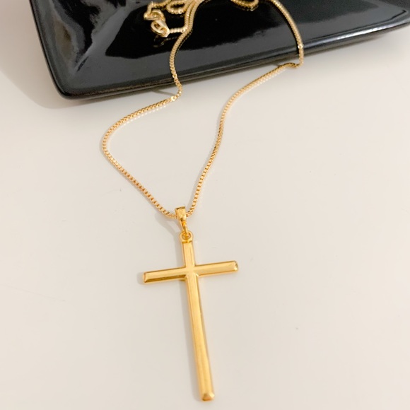 Classic Cross Necklace | 18k Gold Filled - Picture 4 of 7